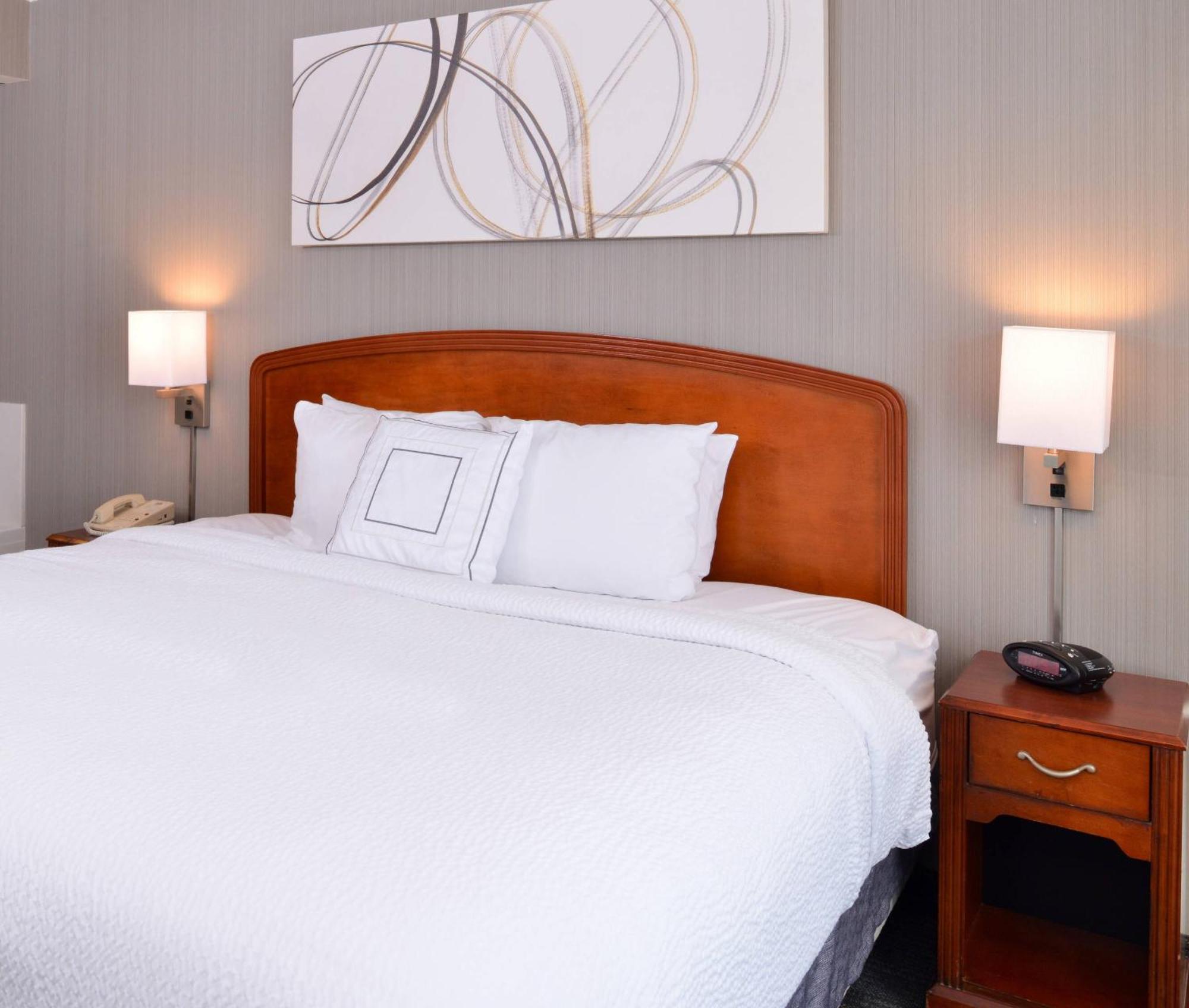 Hotel Courtyard By Marriott Charlotte 3*